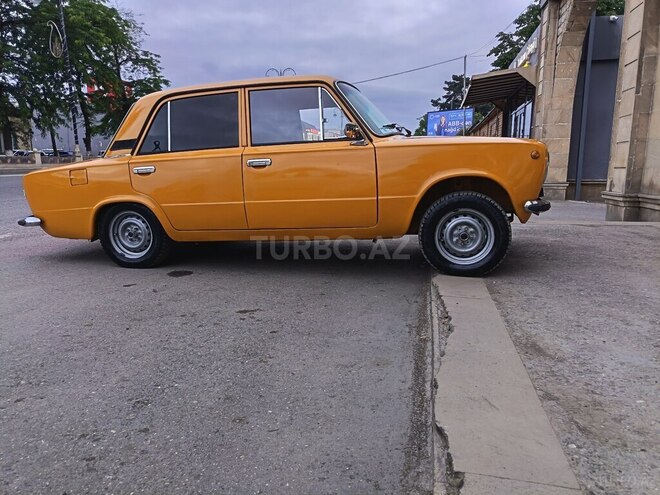LADA (VAZ) 21011-4