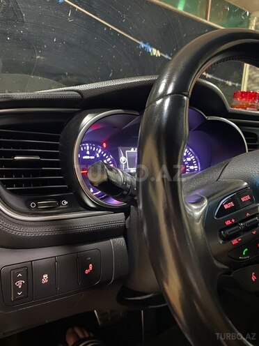 Kia Optima-11