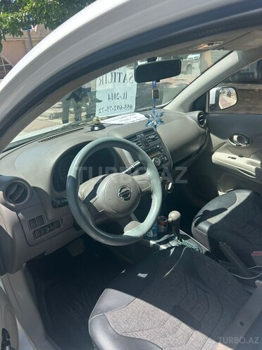 Nissan Sunny-5