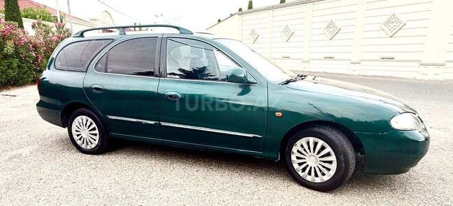 Hyundai Elantra-12