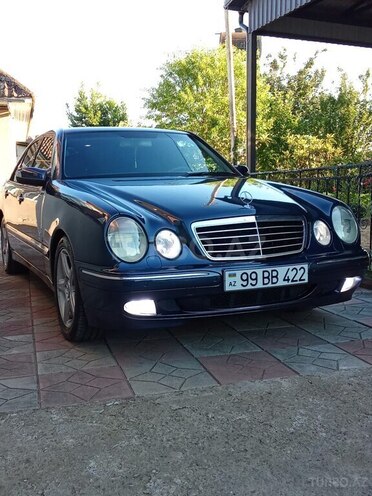Mercedes E 280-8