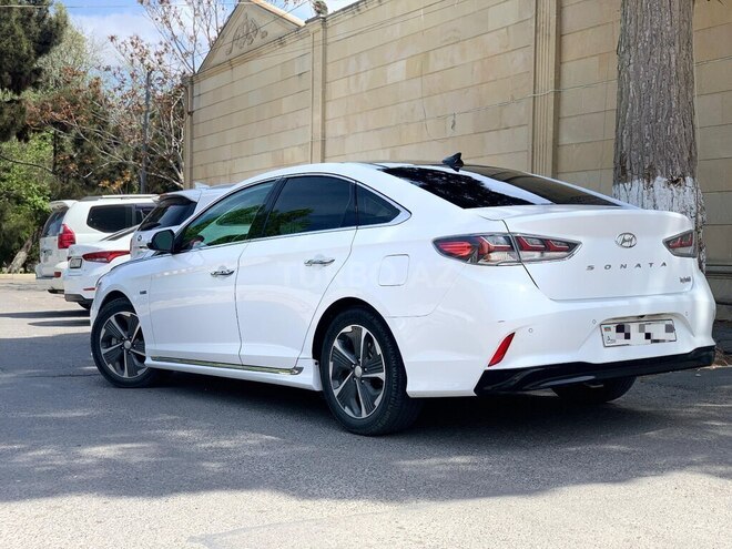 Hyundai Sonata-2