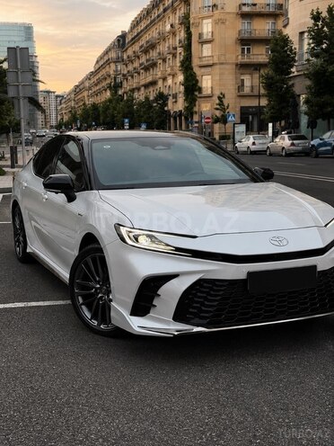 Toyota Camry-1