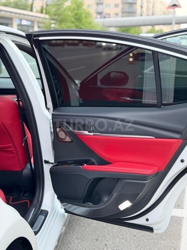 Toyota Camry-11