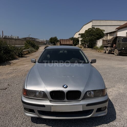 BMW 528-1
