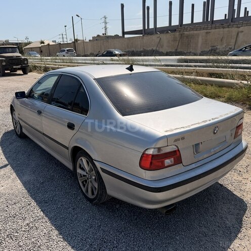 BMW 528-4