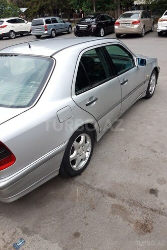 Mercedes C 200-5