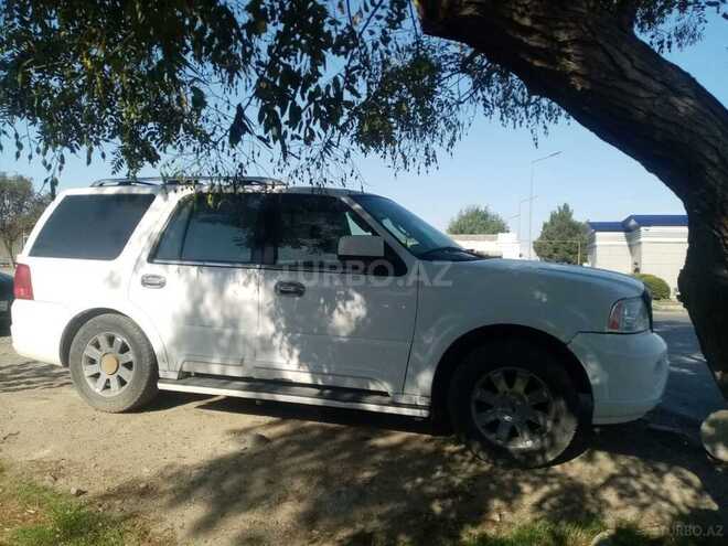 Lincoln Navigator-2