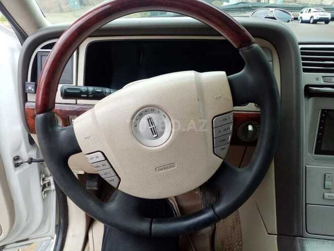 Lincoln Navigator-7