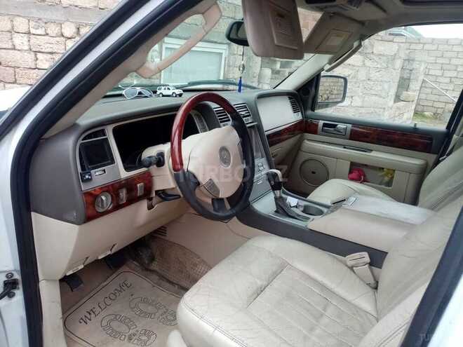 Lincoln Navigator-6