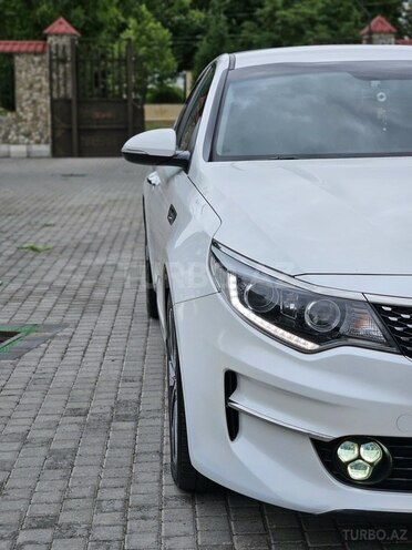 Kia K5-11