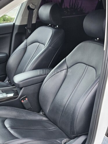 Kia K5-14