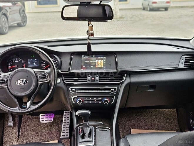 Kia K5-15