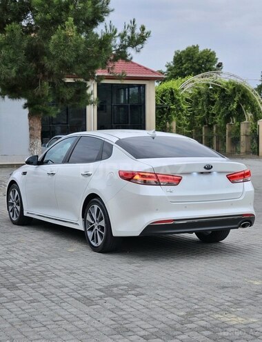 Kia K5-7