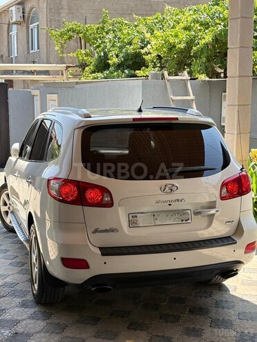 Hyundai Santa Fe-5