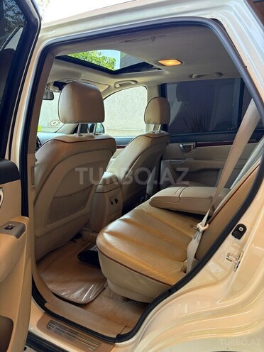 Hyundai Santa Fe-8