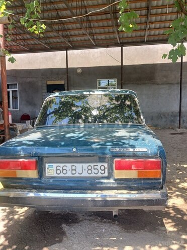 LADA (VAZ) 2107-2
