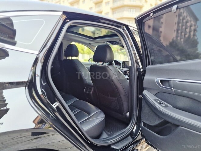 Hyundai Sonata-13
