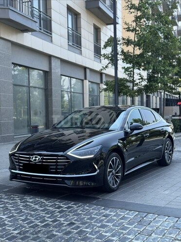 Hyundai Sonata-4