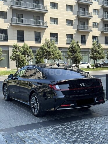 Hyundai Sonata-6