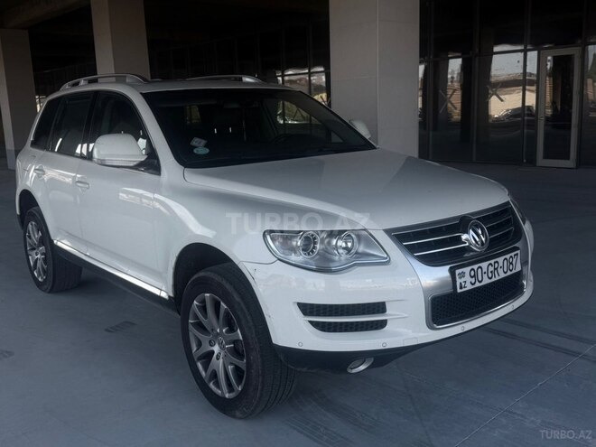 Volkswagen Touareg-2