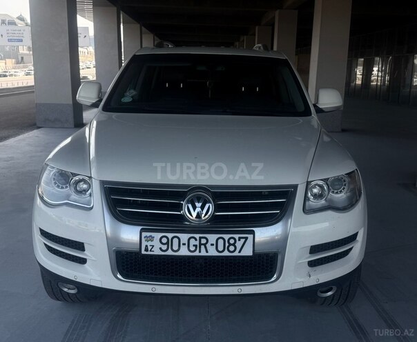Volkswagen Touareg-1