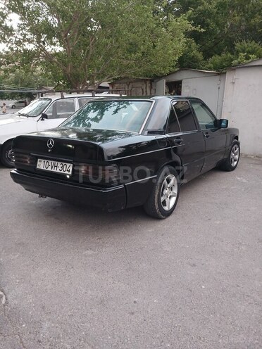 Mercedes 190-2