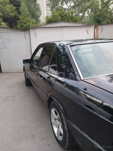 Mercedes 190-3