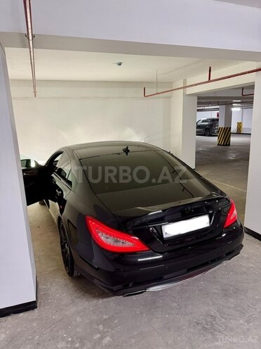Mercedes CLS 500-11