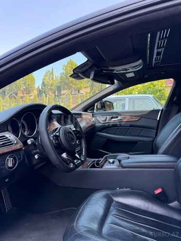 Mercedes CLS 500-12