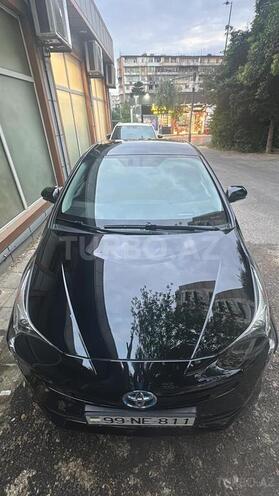Toyota Prius-16