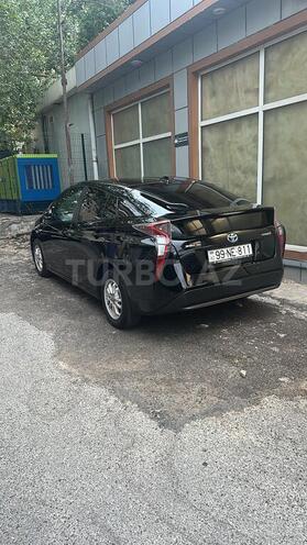 Toyota Prius-11