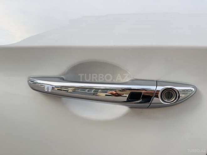 Hyundai Sonata-17