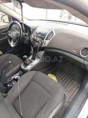Chevrolet Cruze-9