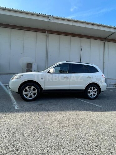 Hyundai Santa Fe-5