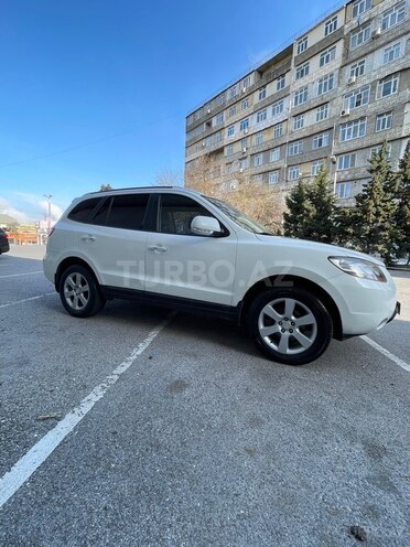 Hyundai Santa Fe-10