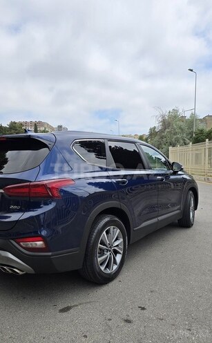 Hyundai Santa Fe-10