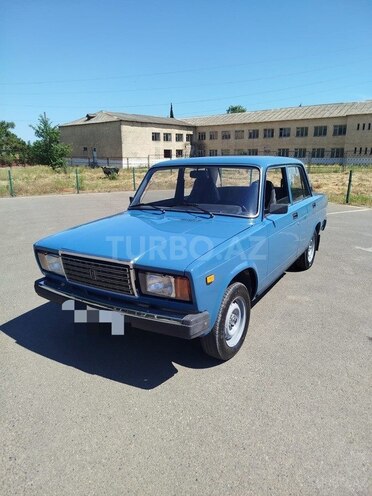 LADA (VAZ) 2107-2