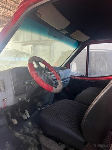 Ford Transit-5