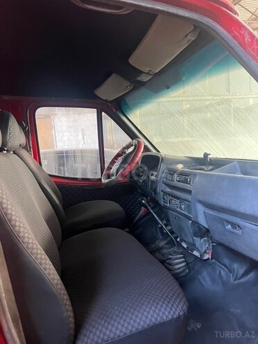 Ford Transit-2