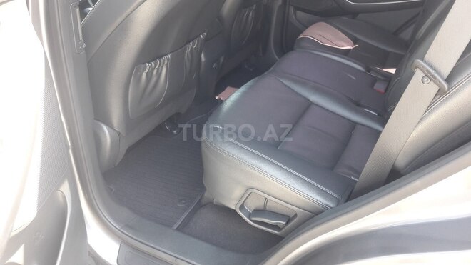 Hyundai Santa Fe-16