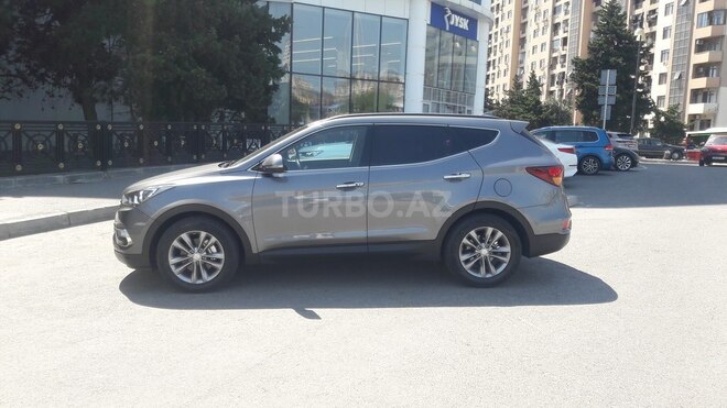 Hyundai Santa Fe-6