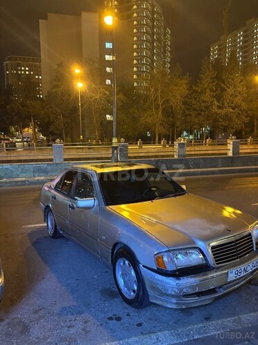 Mercedes C 220-7