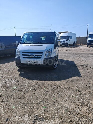 Ford Transit-1