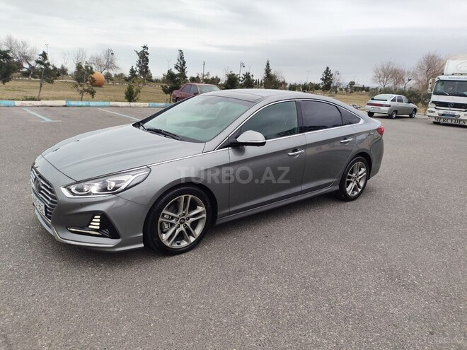 Hyundai Sonata-2