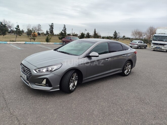 Hyundai Sonata-4