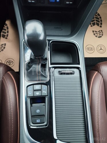 Hyundai Sonata-13