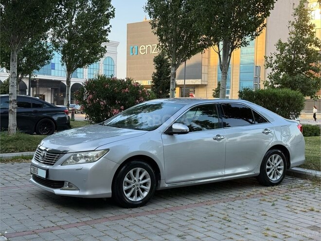 Toyota Camry-4