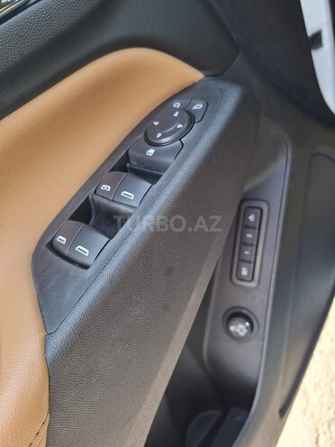 Chevrolet Equinox-11