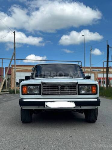 LADA (VAZ) 2107-1